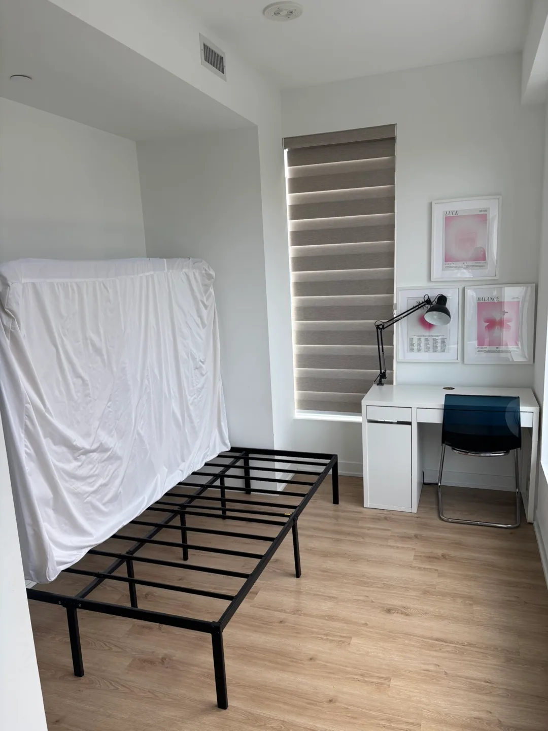 Metal Bed Frame + mattress (full) thumbnail