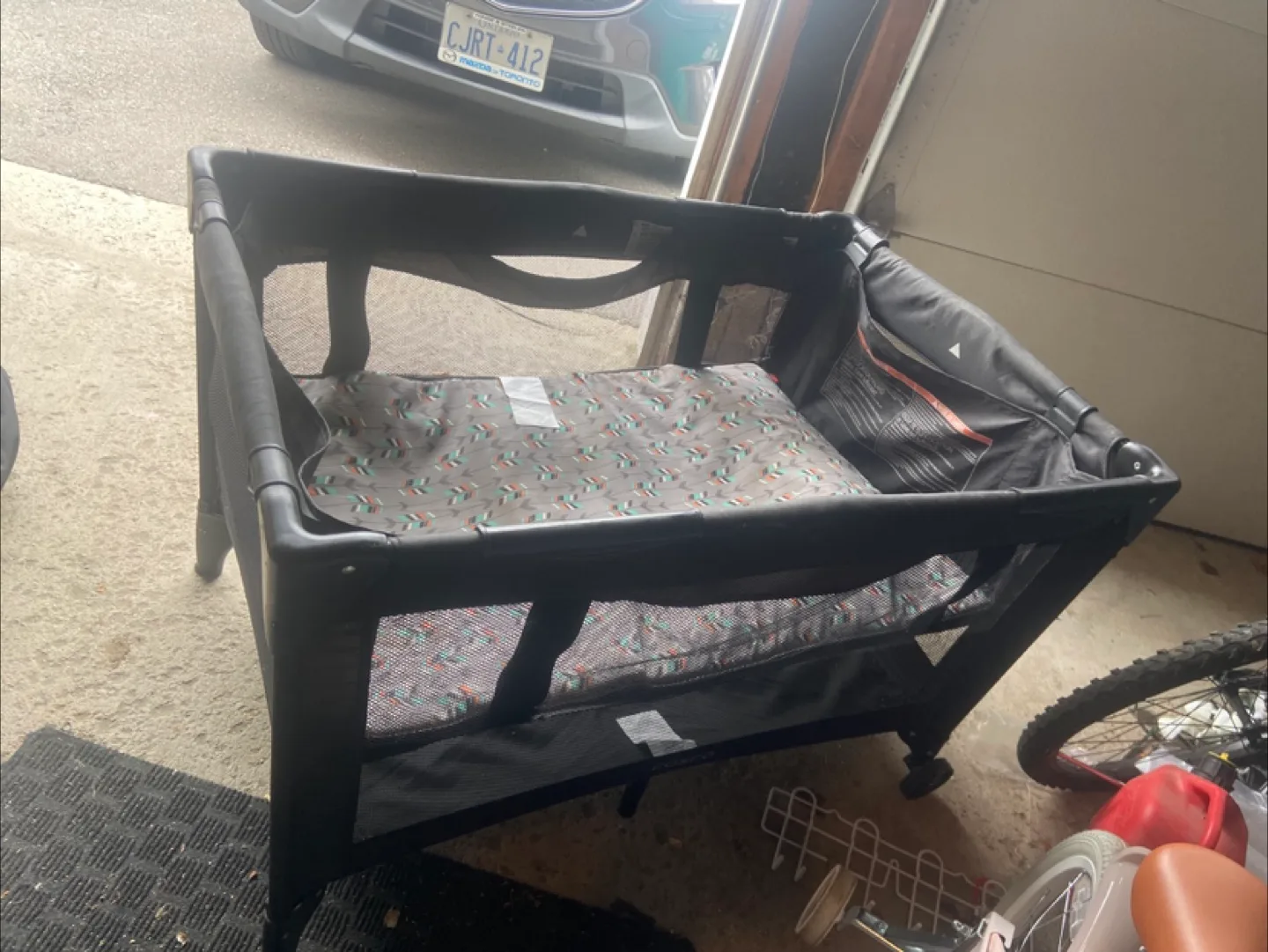 Cosco Portable Playard image indicator(2)