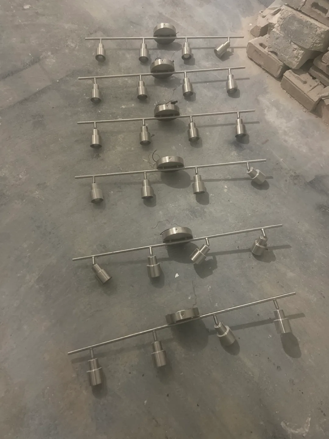 Four-Light Chrome Track Lighting Fixture image indicator(3)