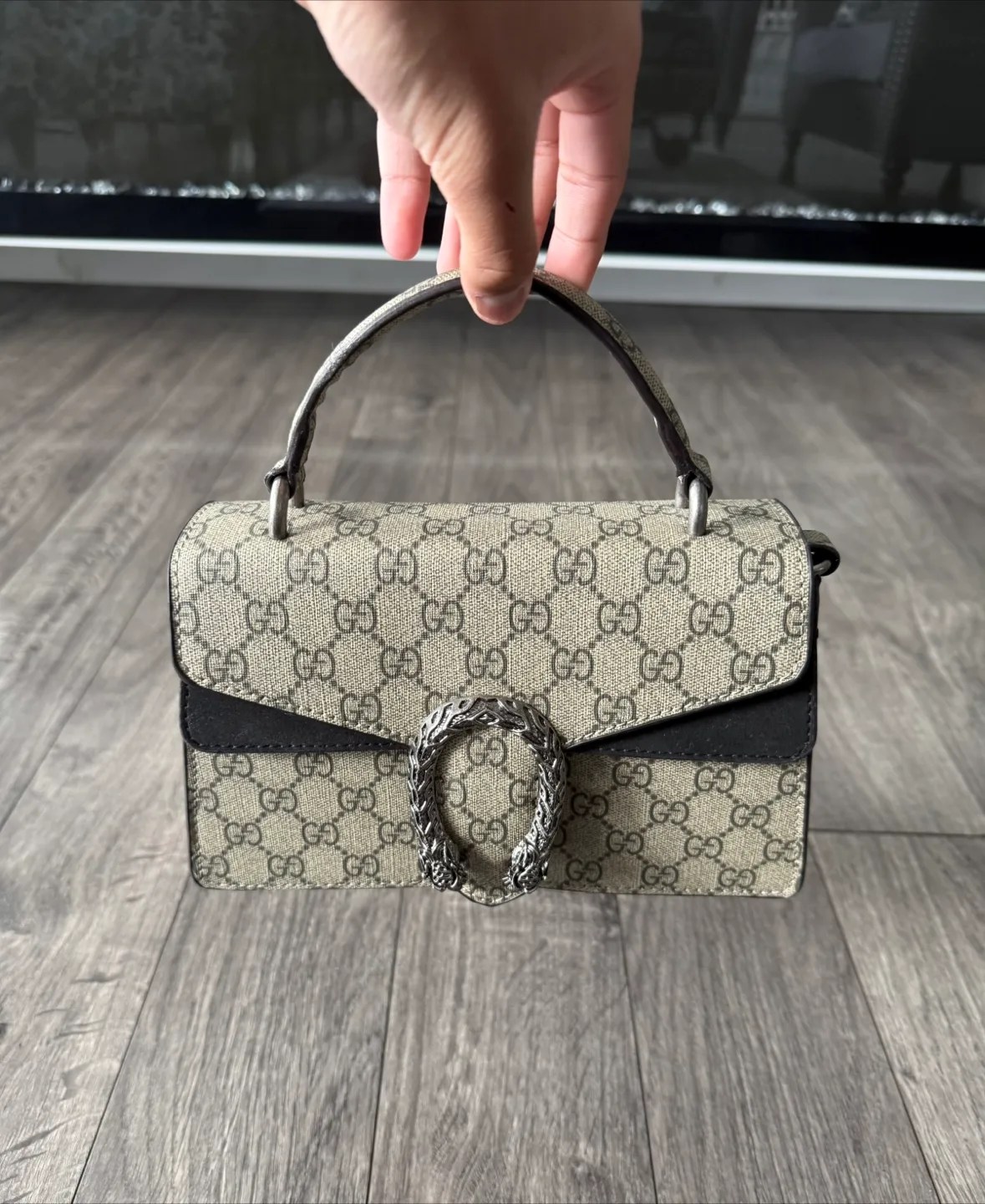 Woman mini hand bag ($200) thumbnail
