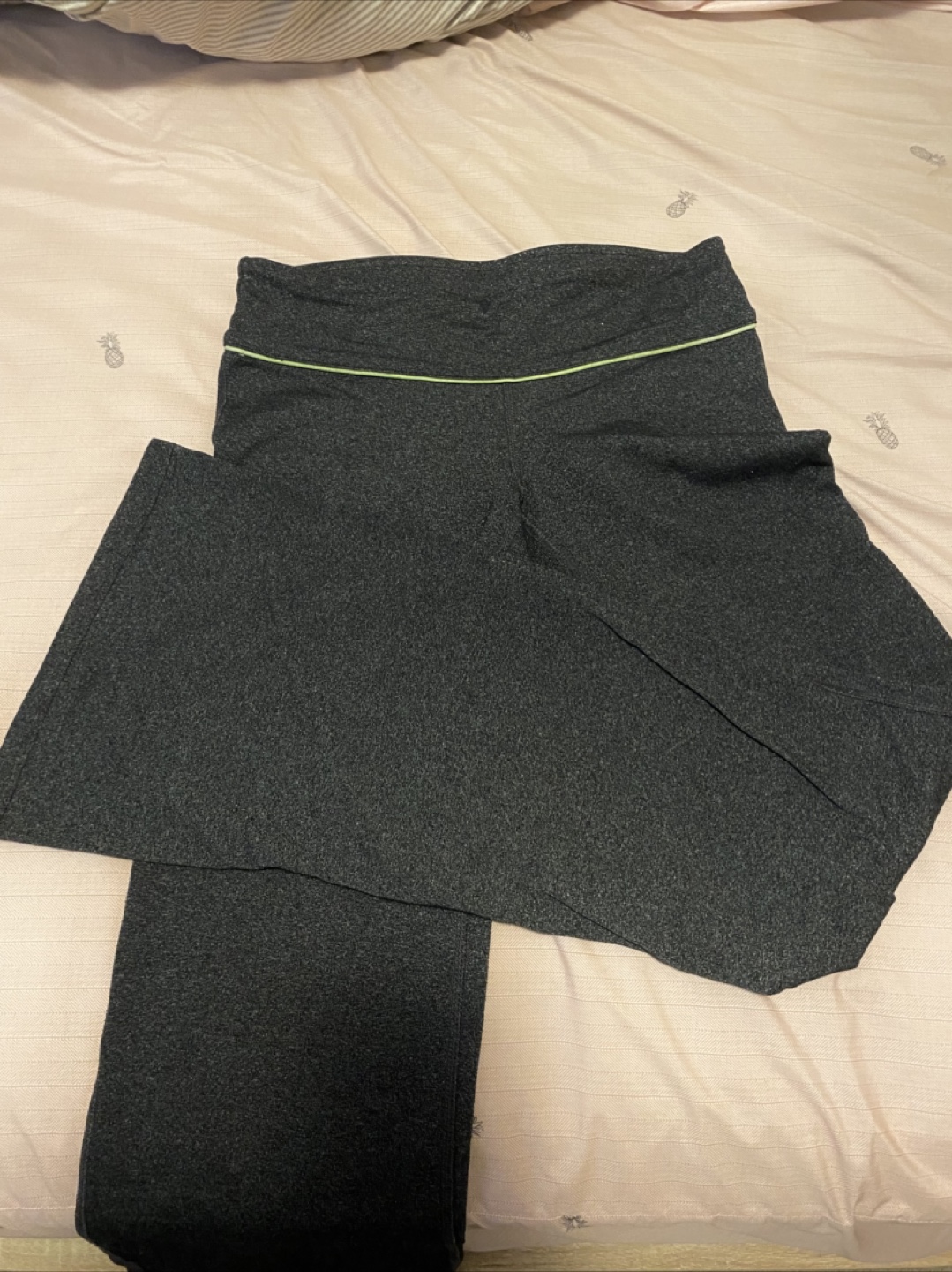 TNA low waist Dark Grey Yoga Pants