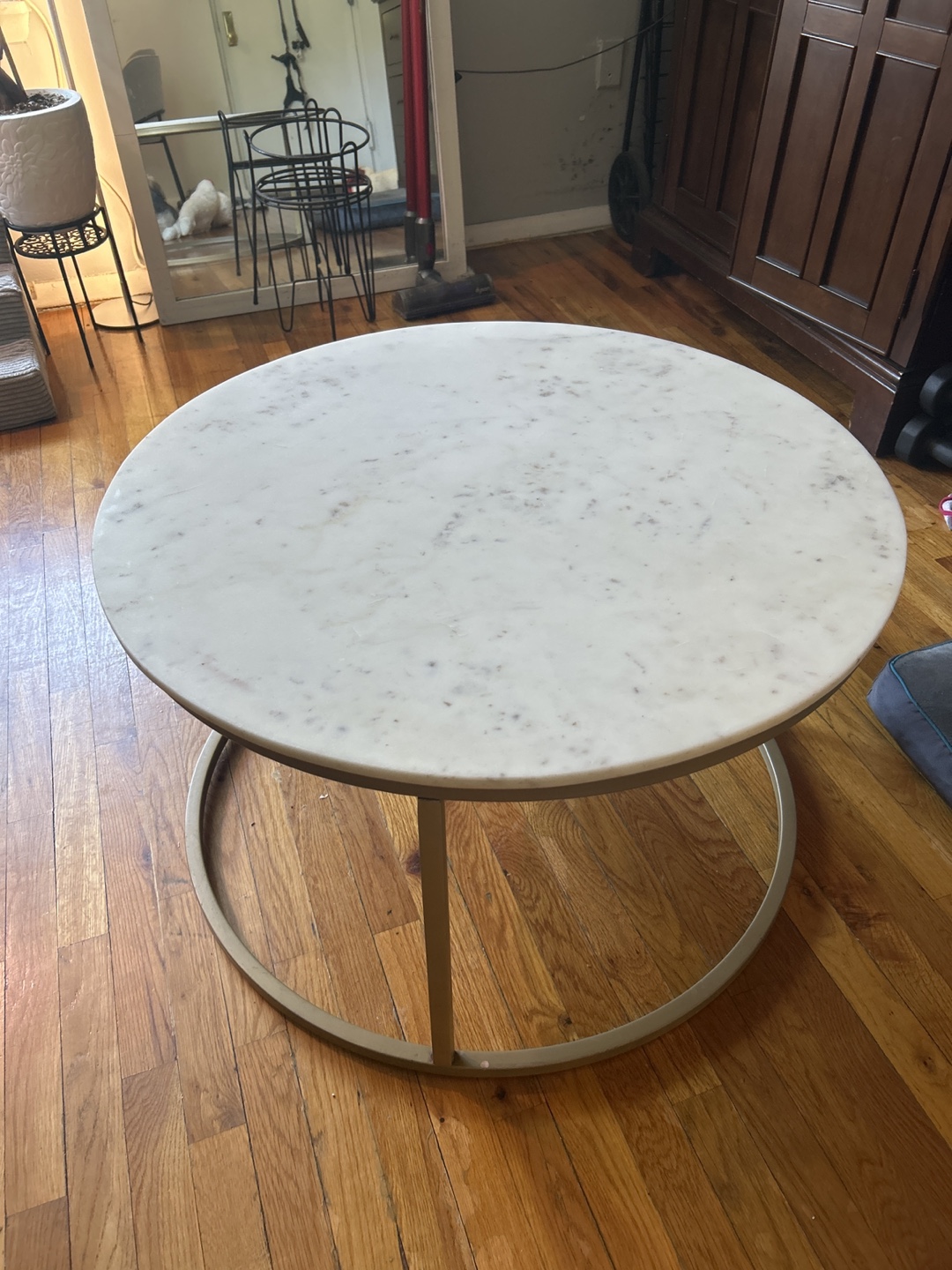 Round Marble Coffee Table Gold Metal Base - photo 5