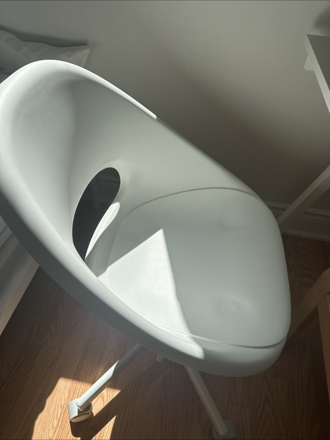 White Desk, Chair, Lamp & Footrest - 2 Set - photo 3