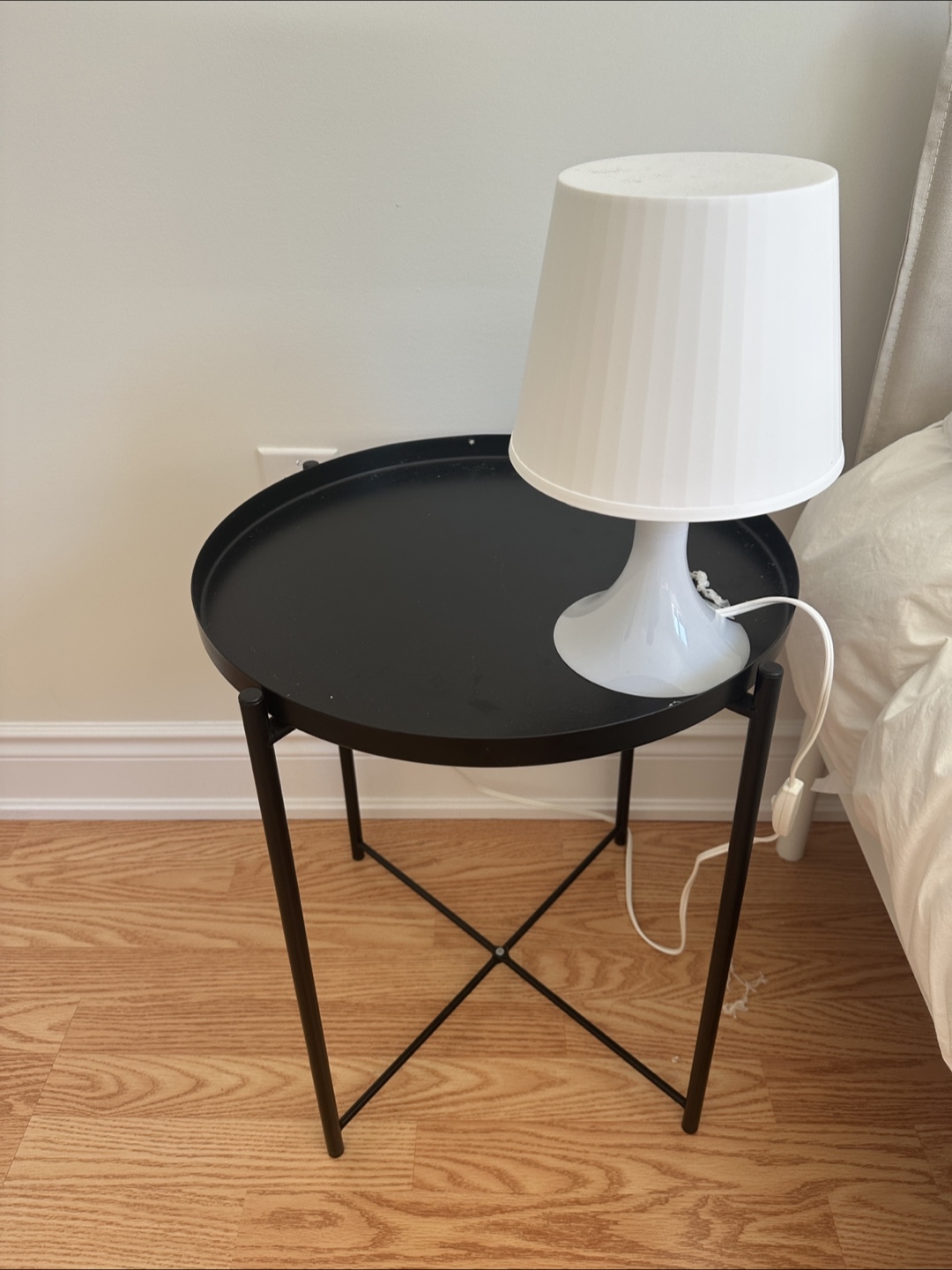 Small round side table with lamp