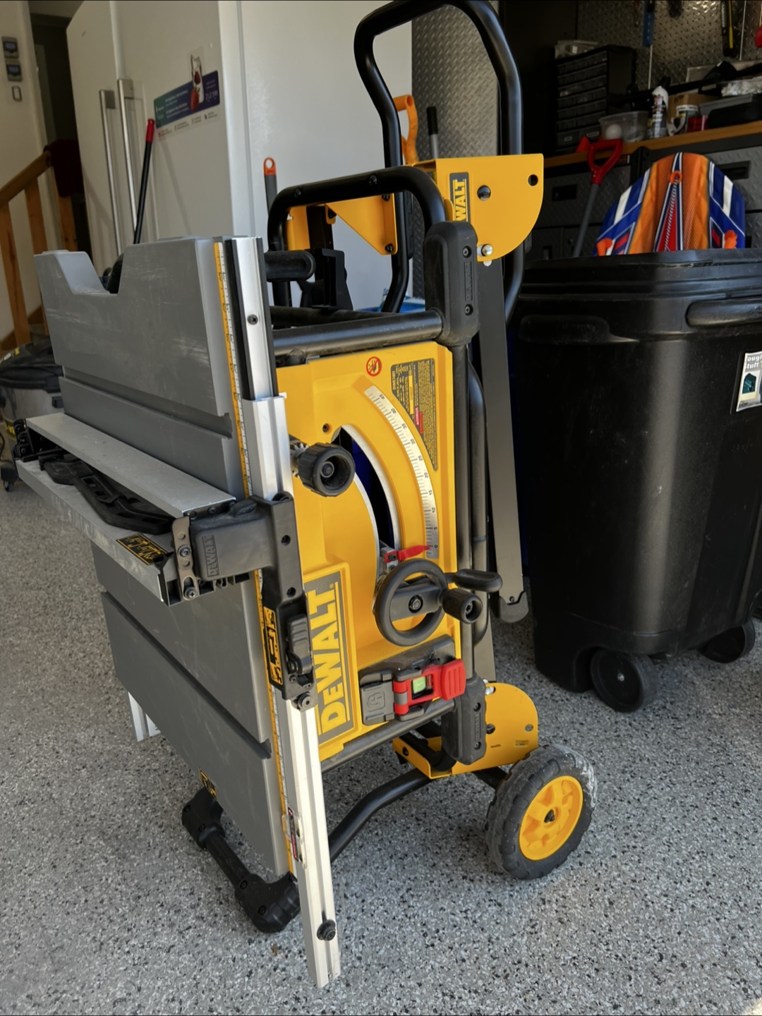 Dewalt DWE7491 10-Inch Table Saw with Folding Stand - photo 2