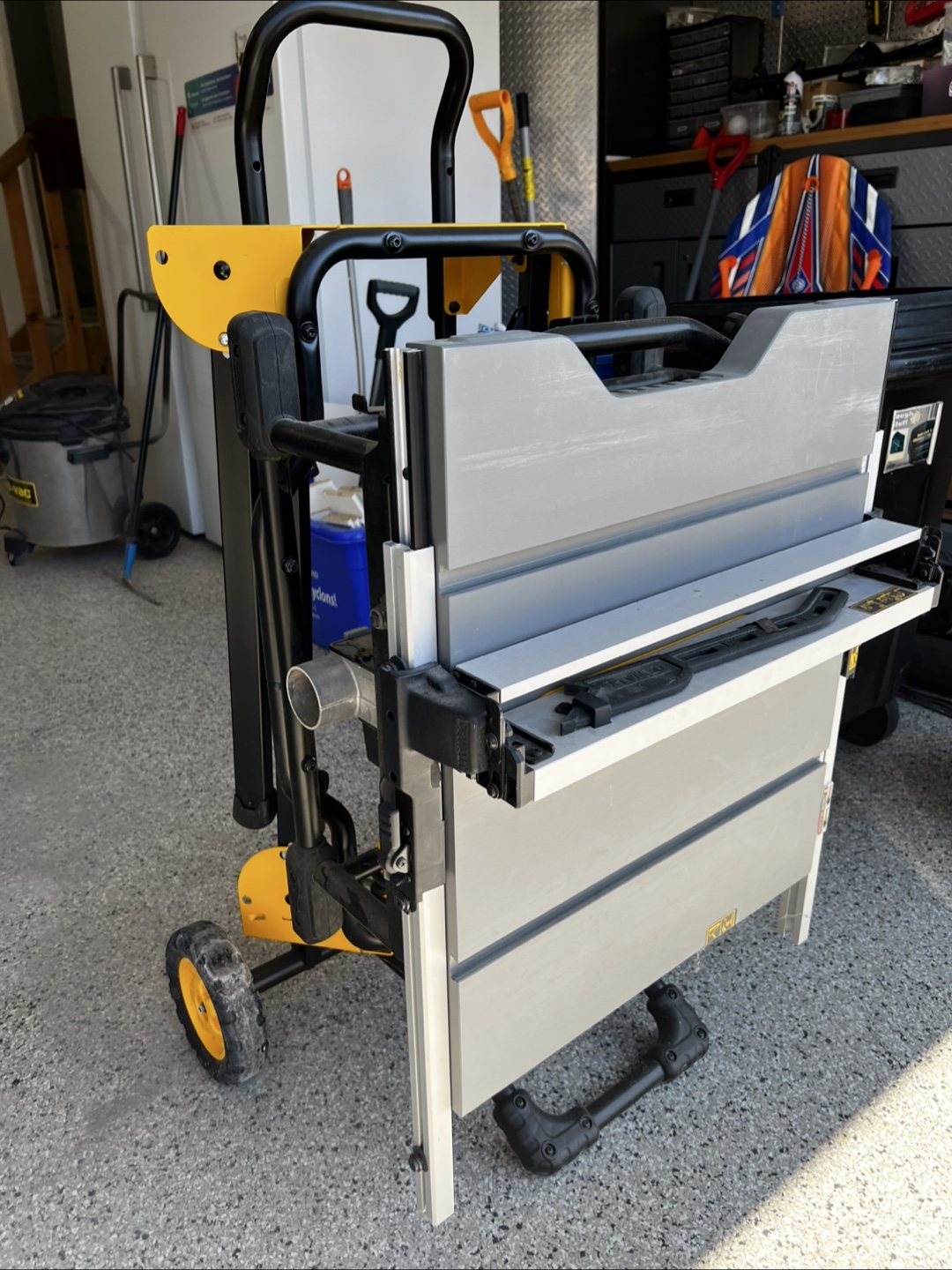 Dewalt DWE7491 10-Inch Table Saw with Folding Stand