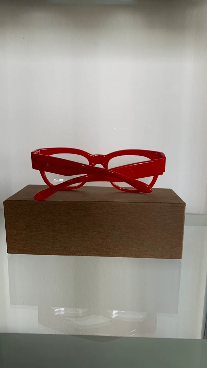 Red Evoke Plays Louder 01 Glasses image indicator(2)