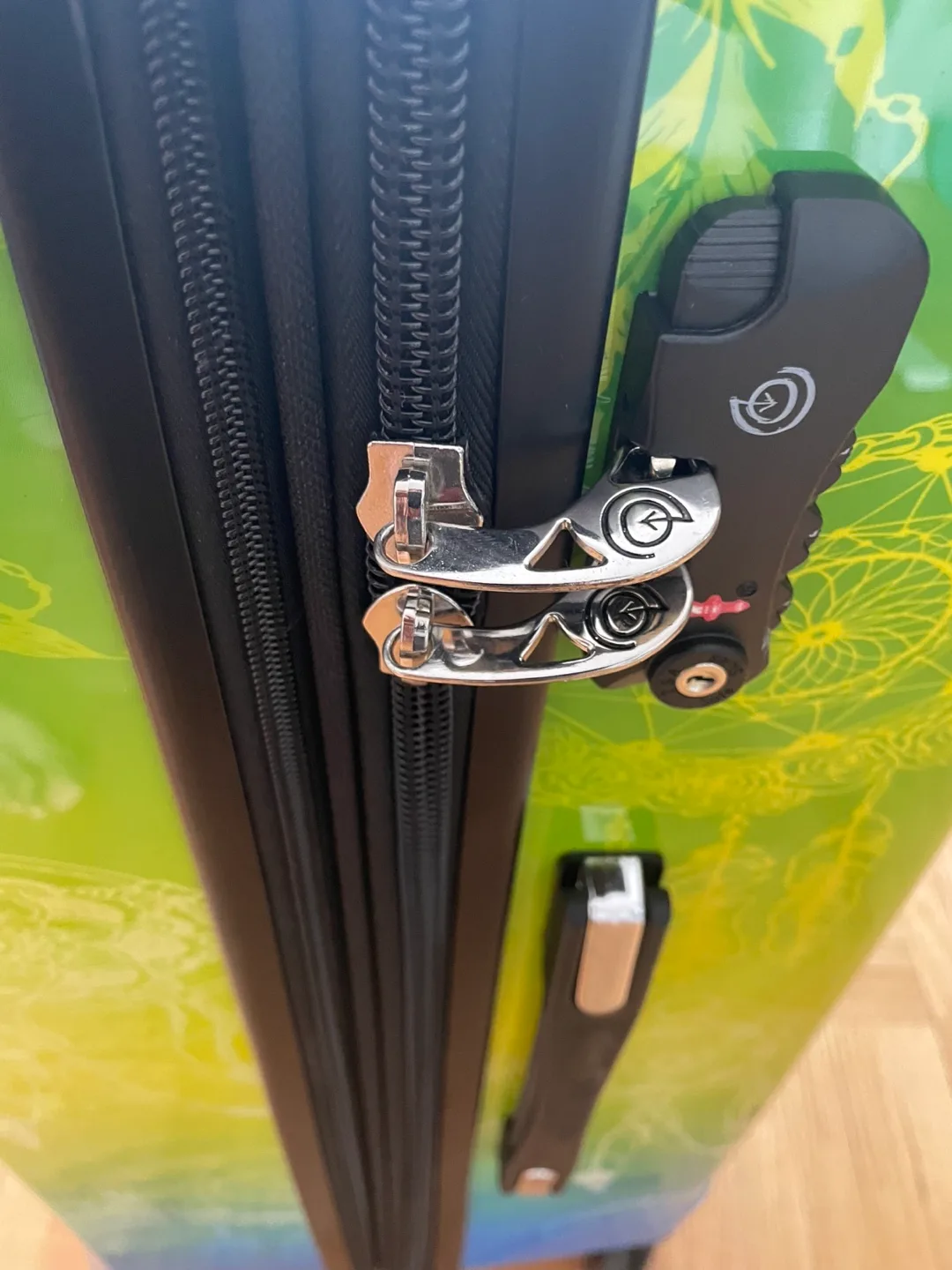 Suitcase - Dreamcatcher Design image indicator(2)