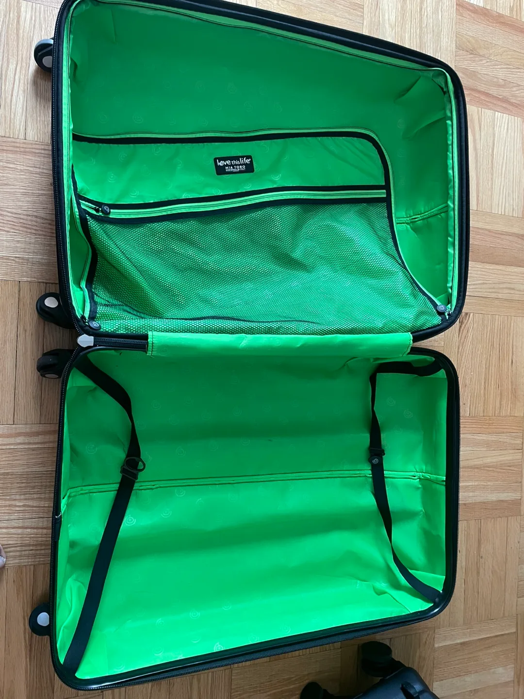 Suitcase - Dreamcatcher Design image indicator(6)