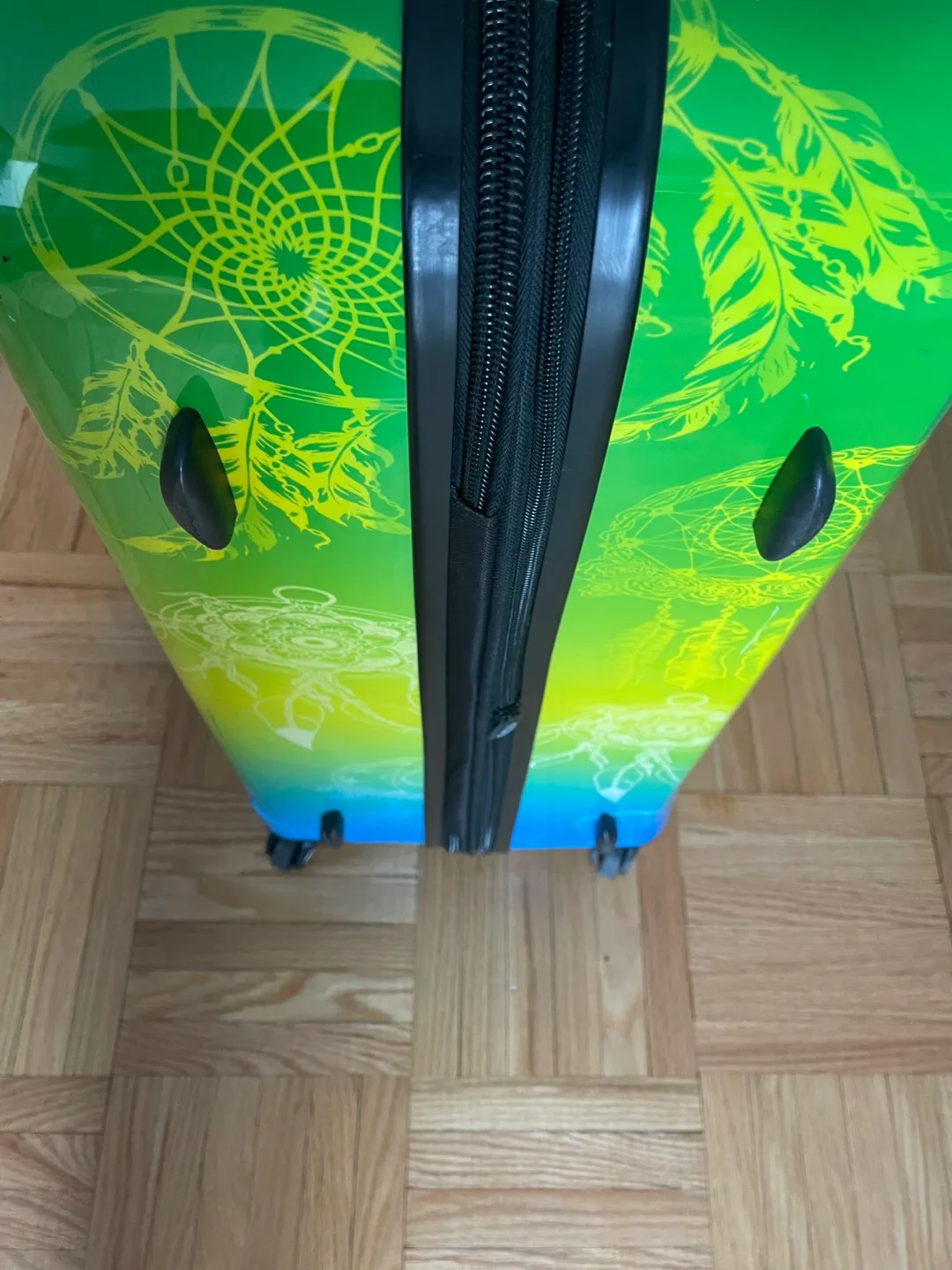 Suitcase - Dreamcatcher Design image indicator(4)