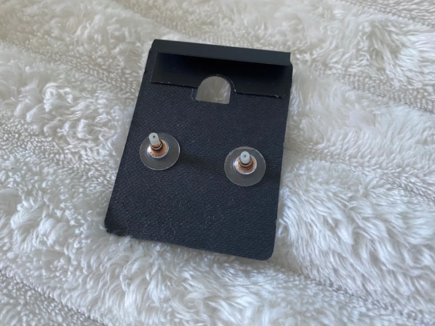 Earrings image indicator(2)