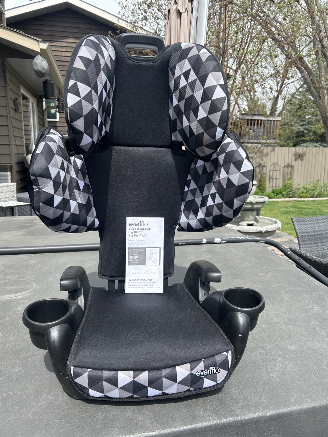 Evenflo children’s car seat.