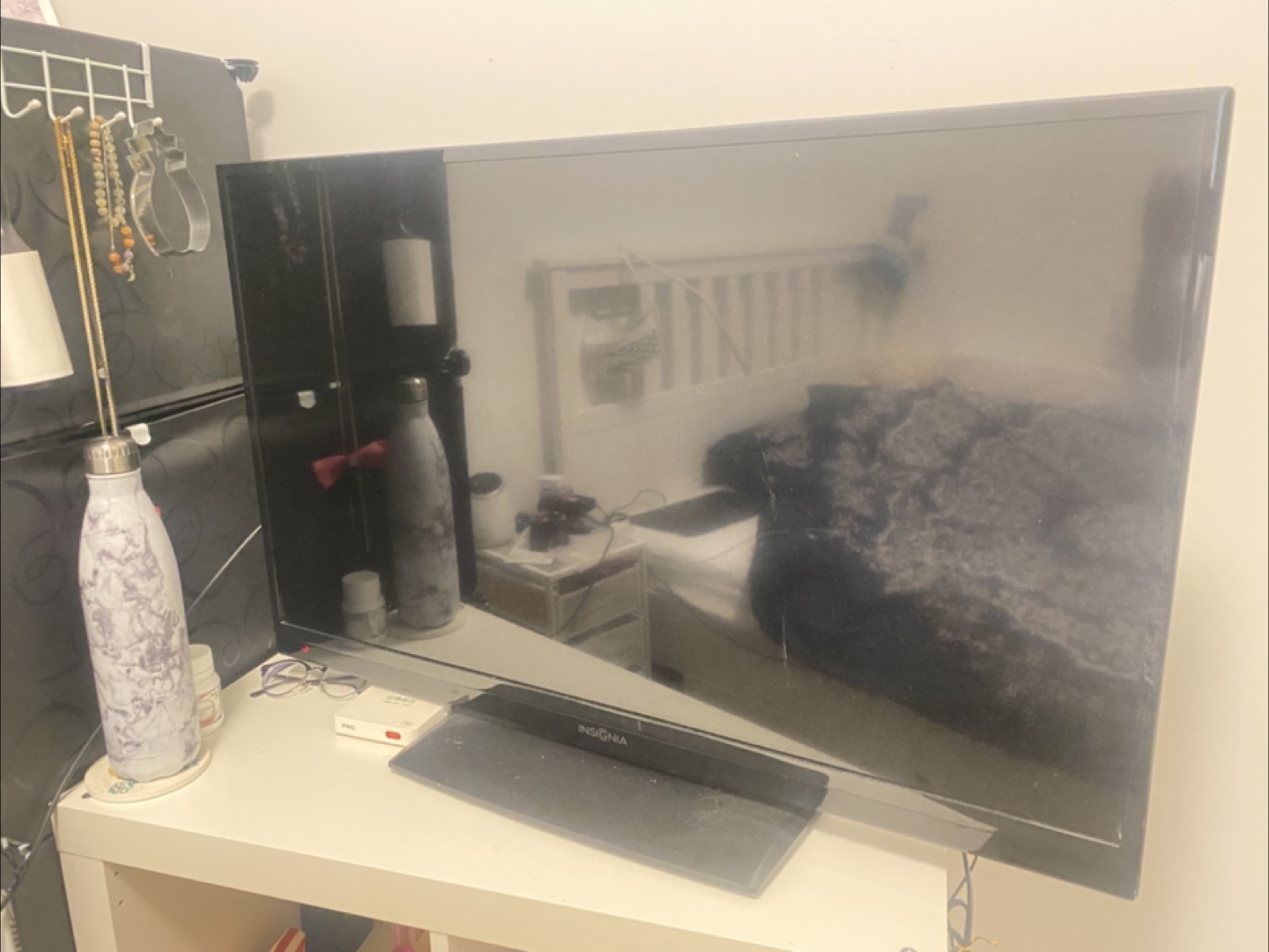 Insignia TV
