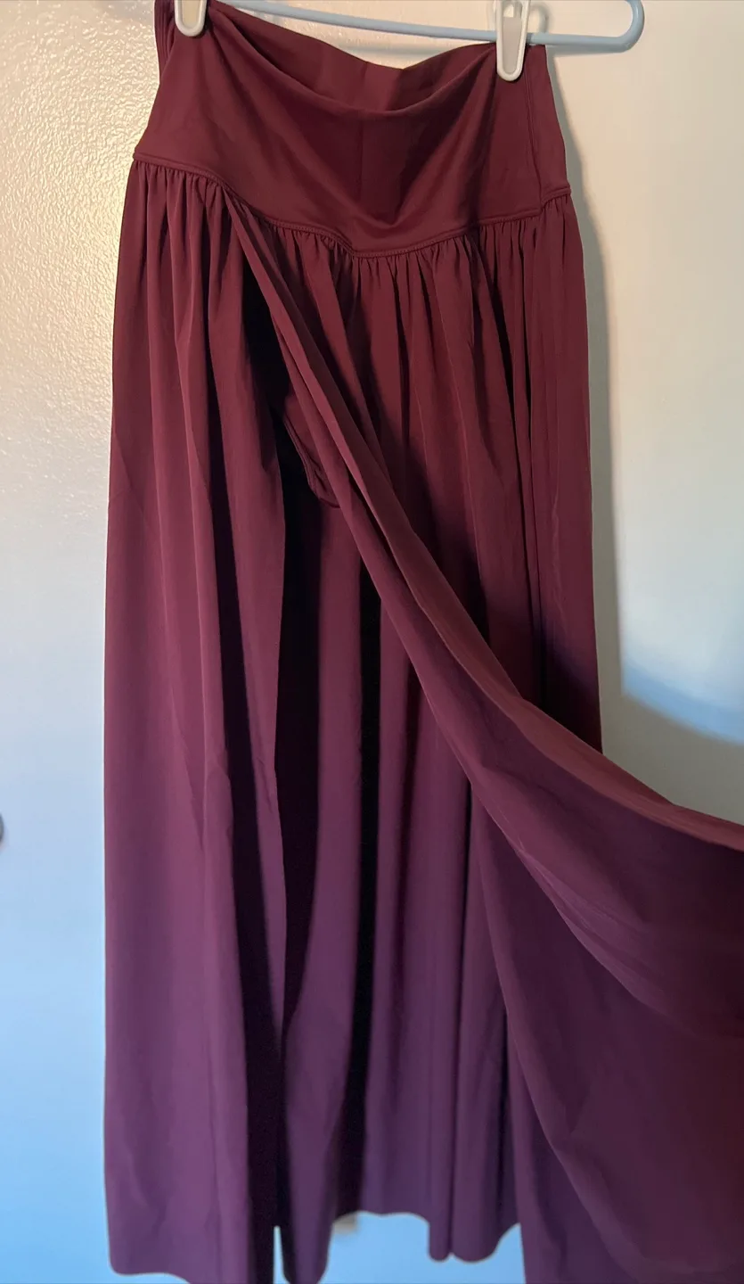 Halara Burgundy Midi Skirt Size Small image indicator(5)