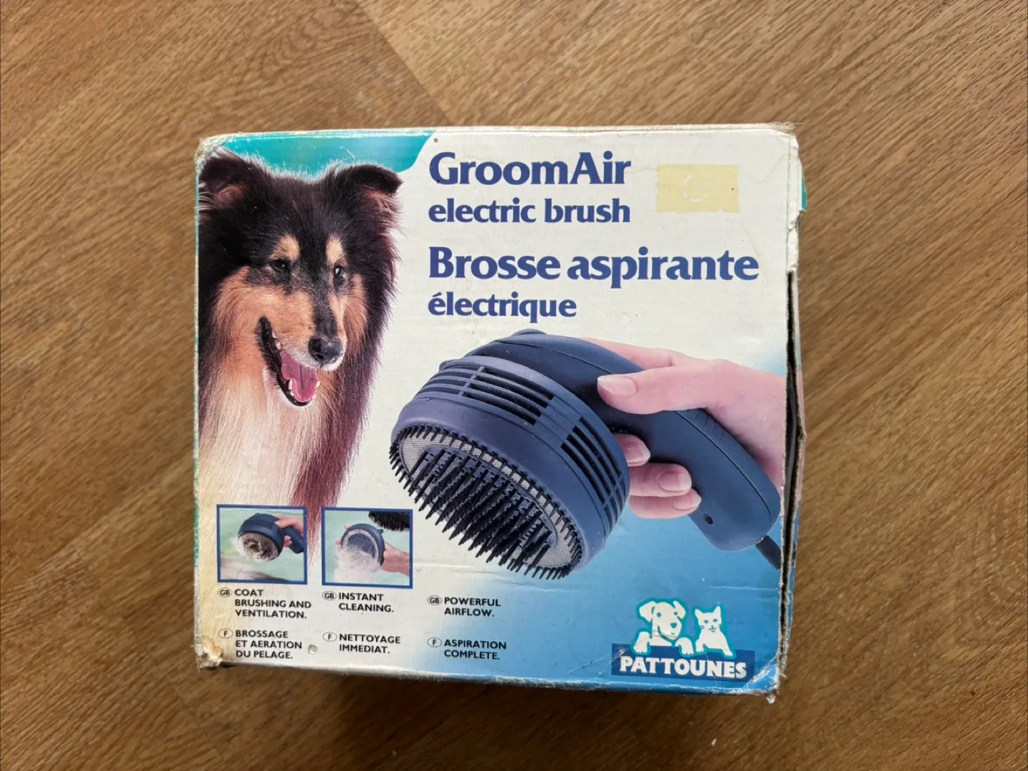 Vintage GroomAir Electric Pet Brush thumbnail