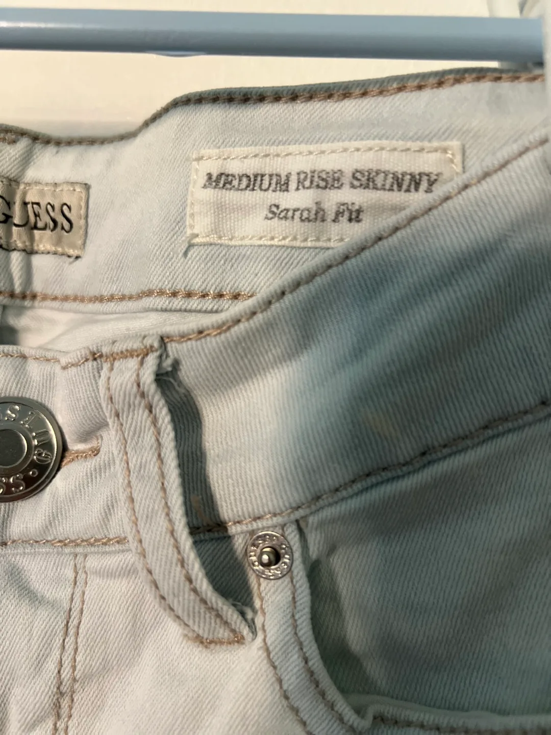 Women’s Guess Jeans Size 24 image indicator(4)