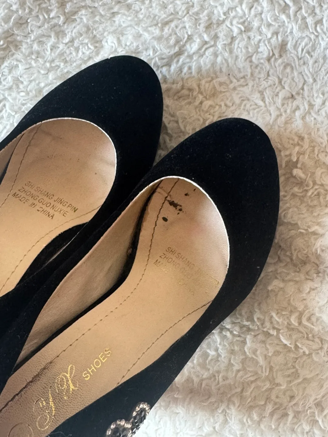 Black Velvet Rhinestone Heels Size 36 image indicator(3)