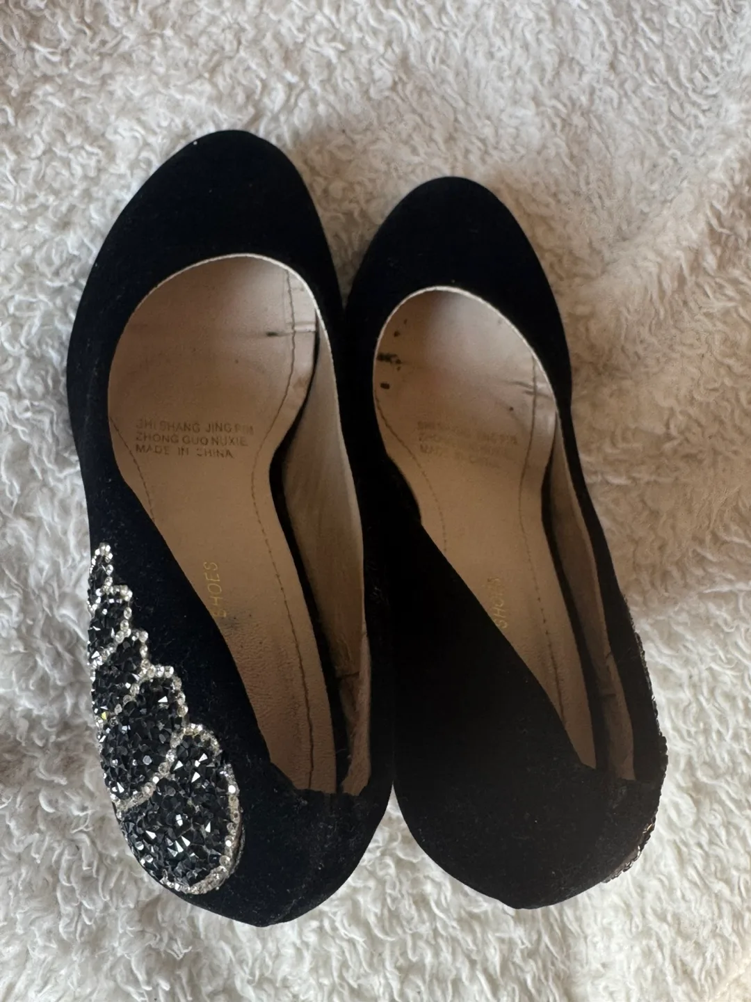 Black Velvet Rhinestone Heels Size 36 image indicator(2)