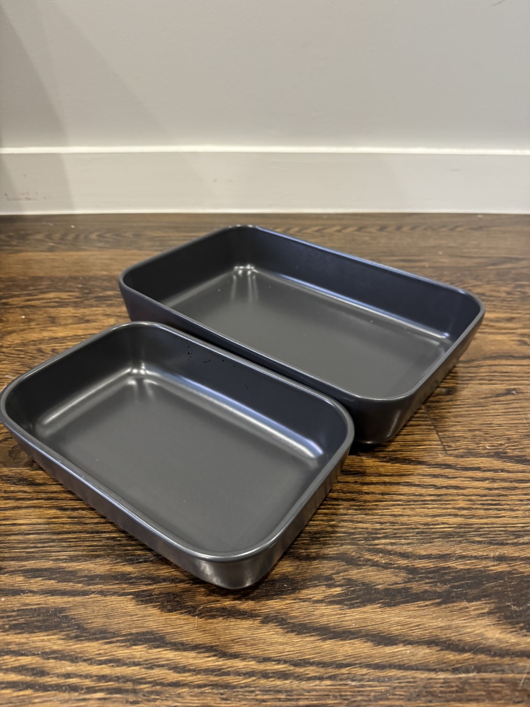 Set of 2 Gray Rectangular Baking Dishes