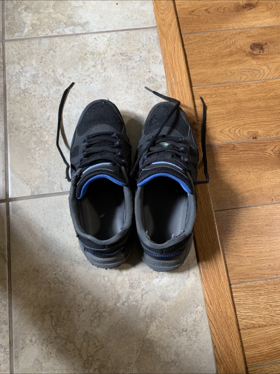 Reebok safety shoes women size 9.5