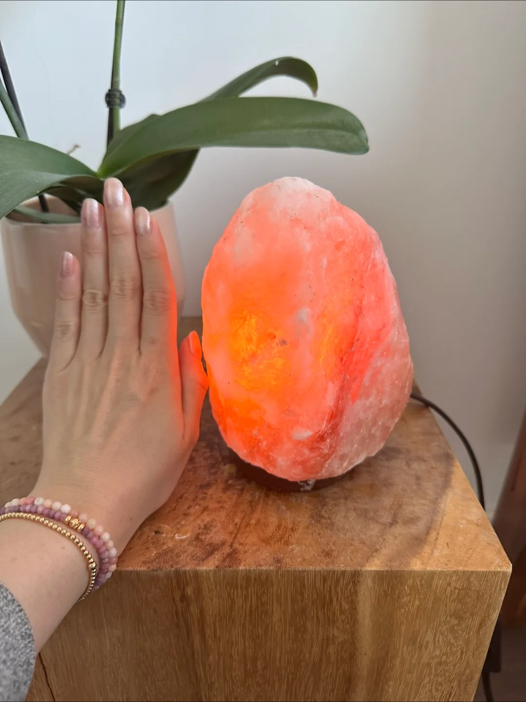 Himalayan Pink Salt Lamp Night Light thumbnail