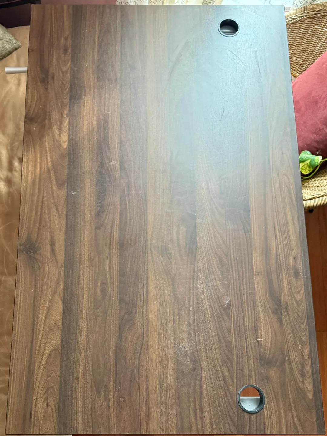 Height-Adjustable Standing Desk image indicator(2)