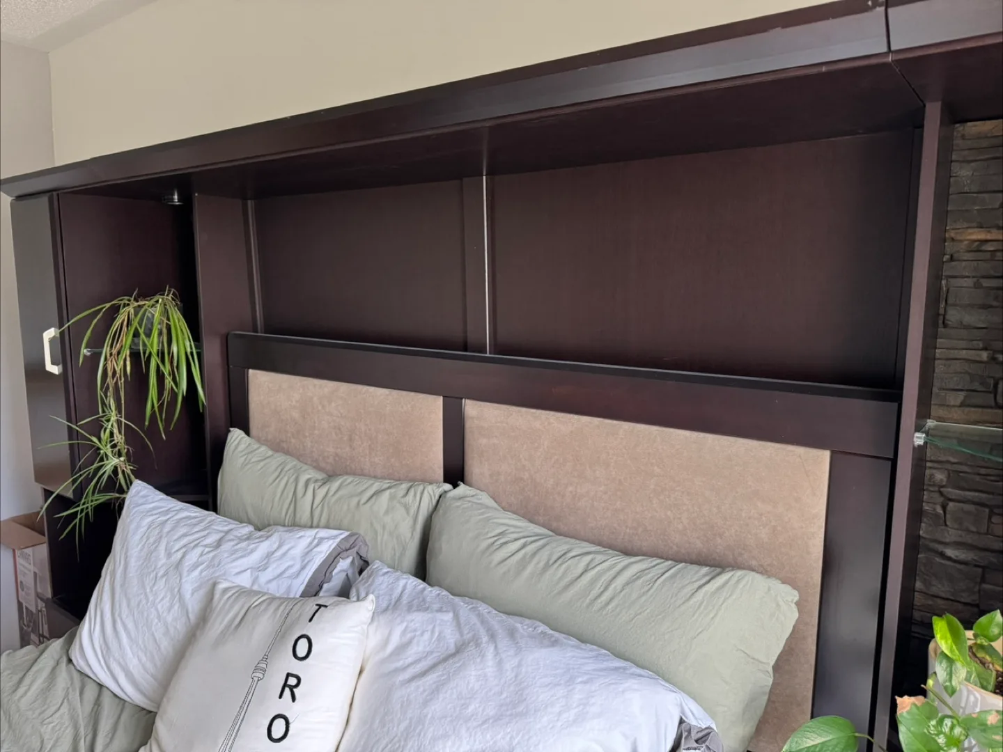 Queen Size Bedroom Set with Built-in Headboard and Nightstands image indicator(7)