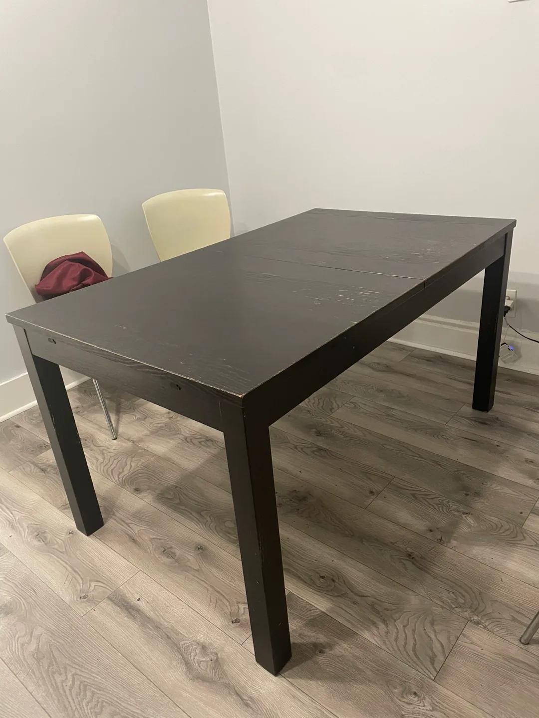 FREE - Extendable Dining Table thumbnail