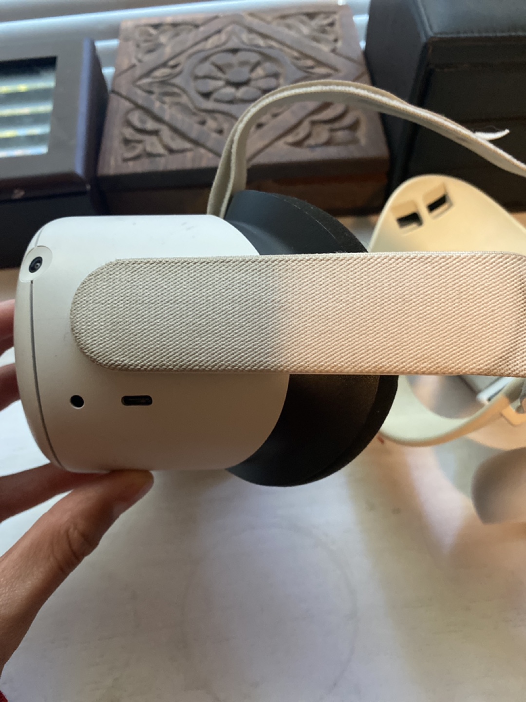 Meta Quest 2 VR Headset and Controllers - photo 3