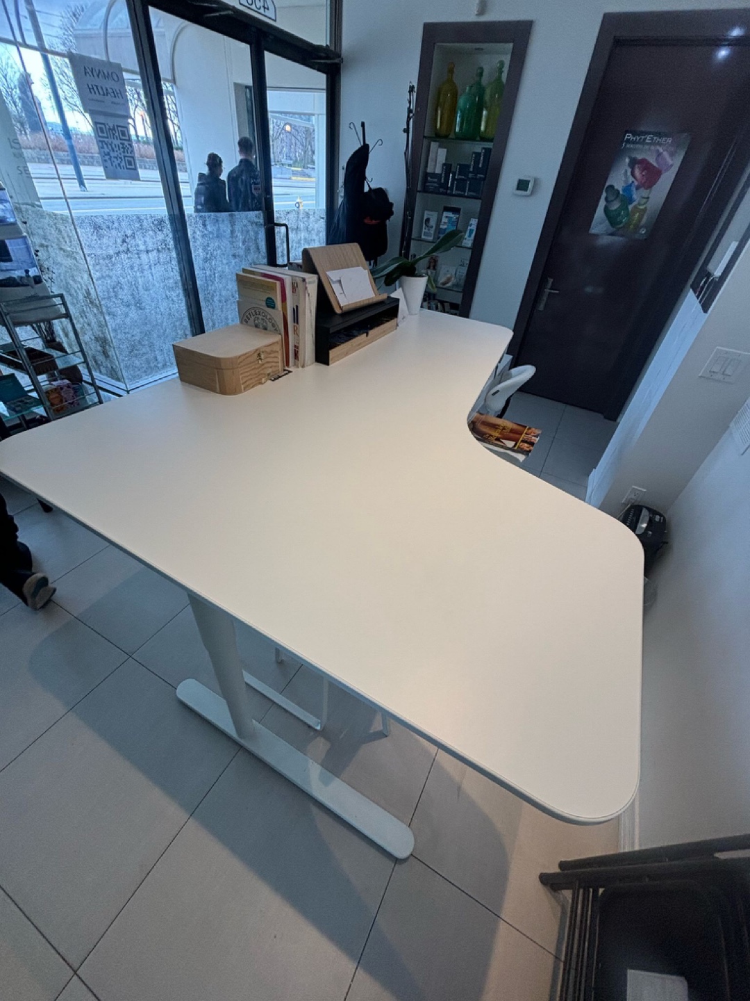 White Electric Standing Desk - photo 2