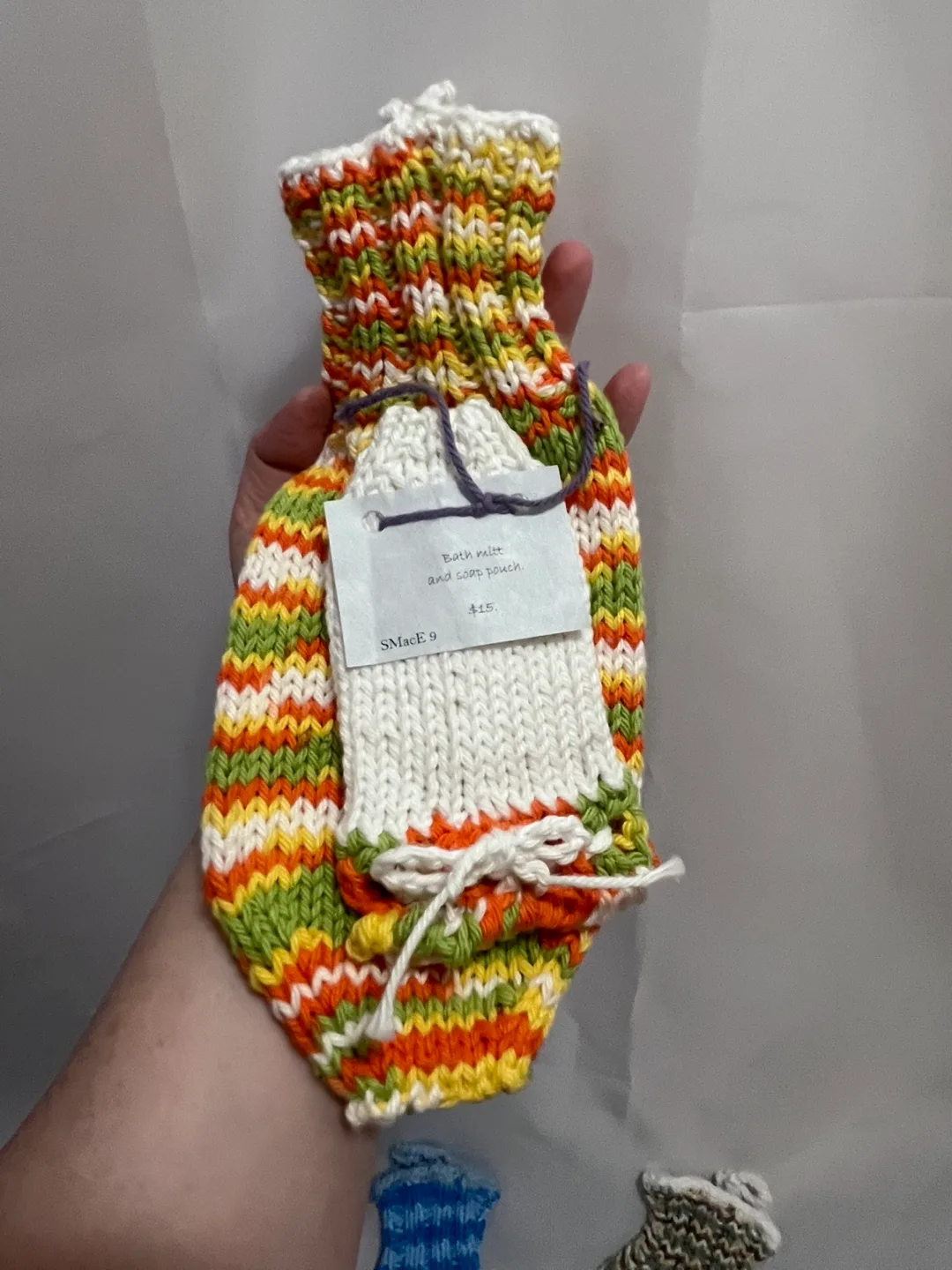 Hand-Made Shower Mitt & Soap Bag Sets image indicator(9)