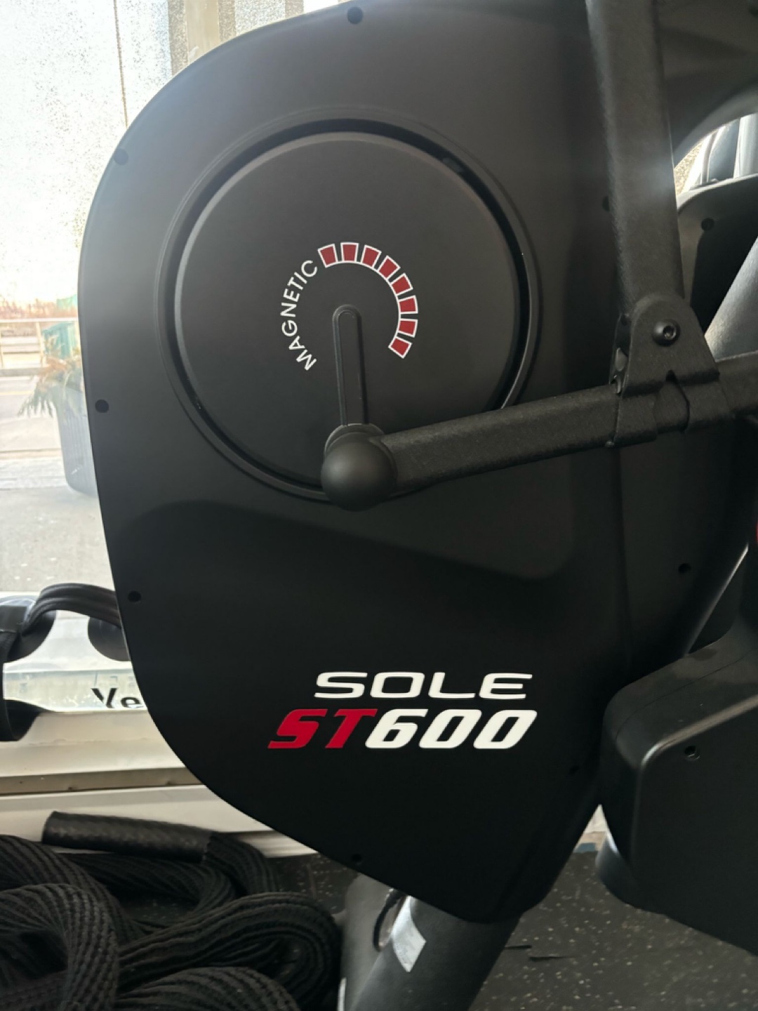 SOLE ST600 Magnetic Recumbent Exercise Bike - photo 2