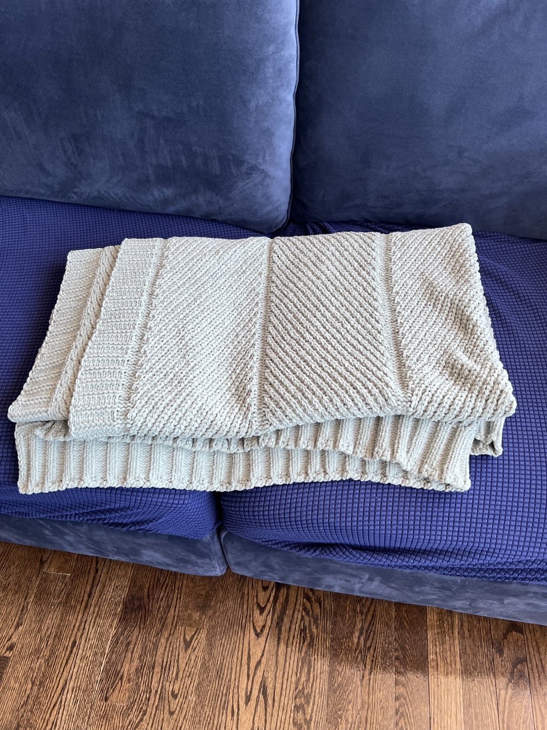 Sage Green Knit Throw Blanket - Amélie Home - photo 3