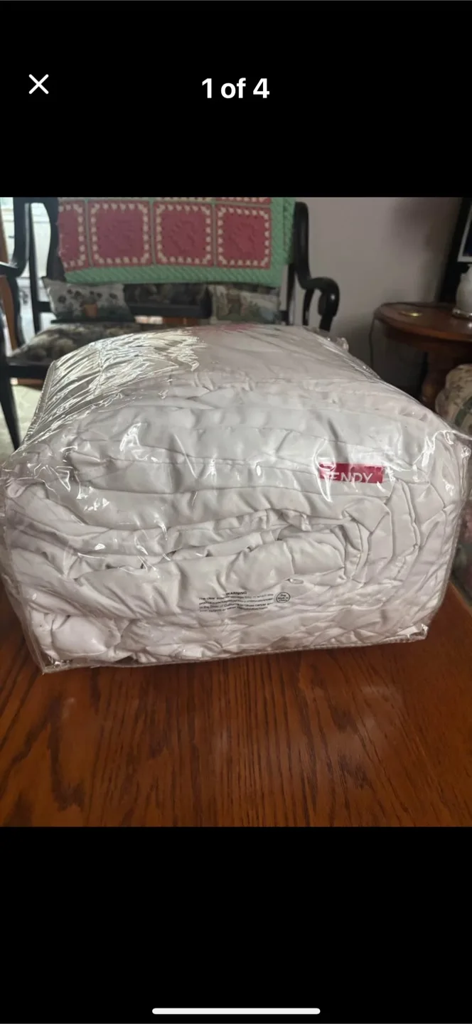 New Endy Comforter (Queen) thumbnail