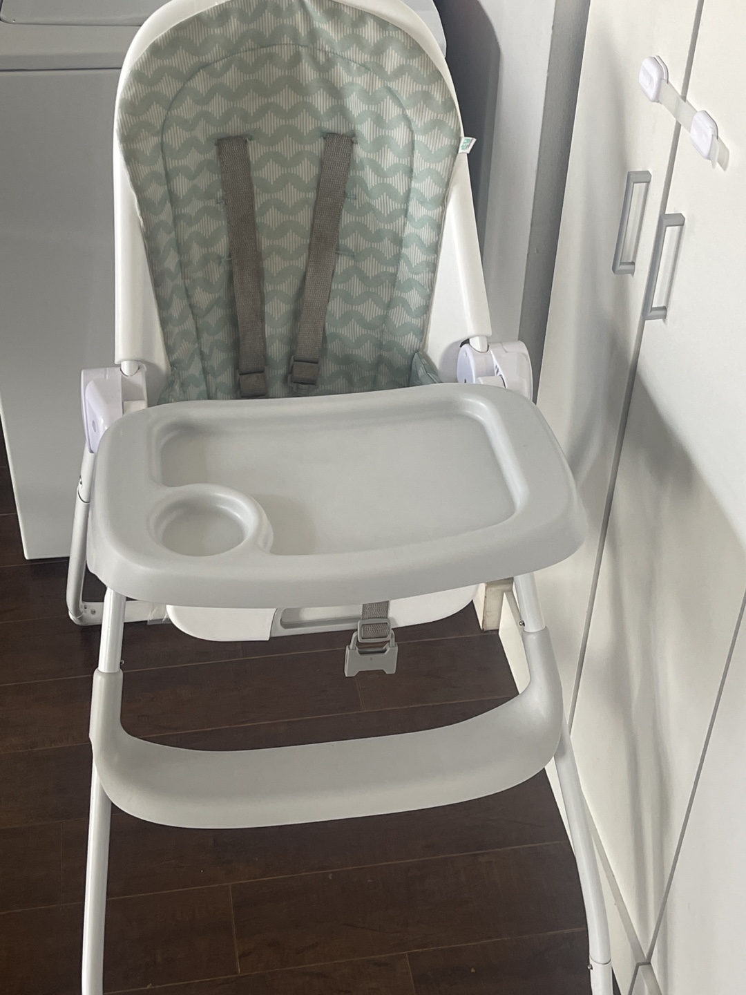 Baby High Chair with Tray - photo 4
