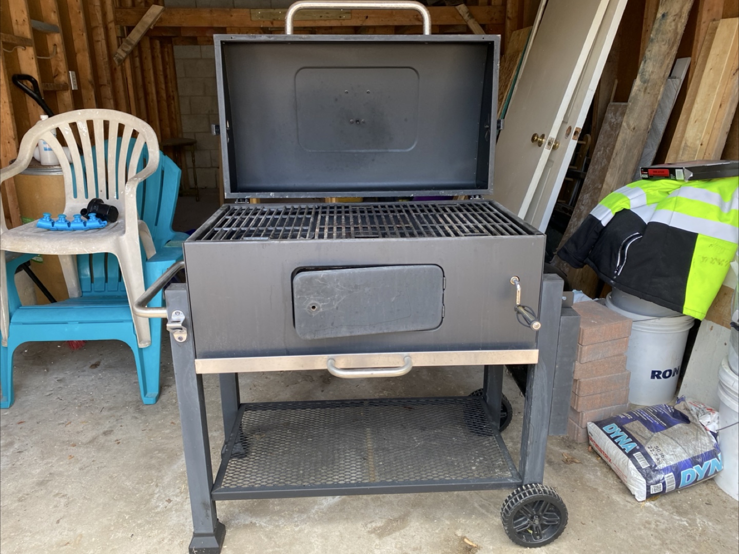Char-Broil Charcoal Grill - photo 2