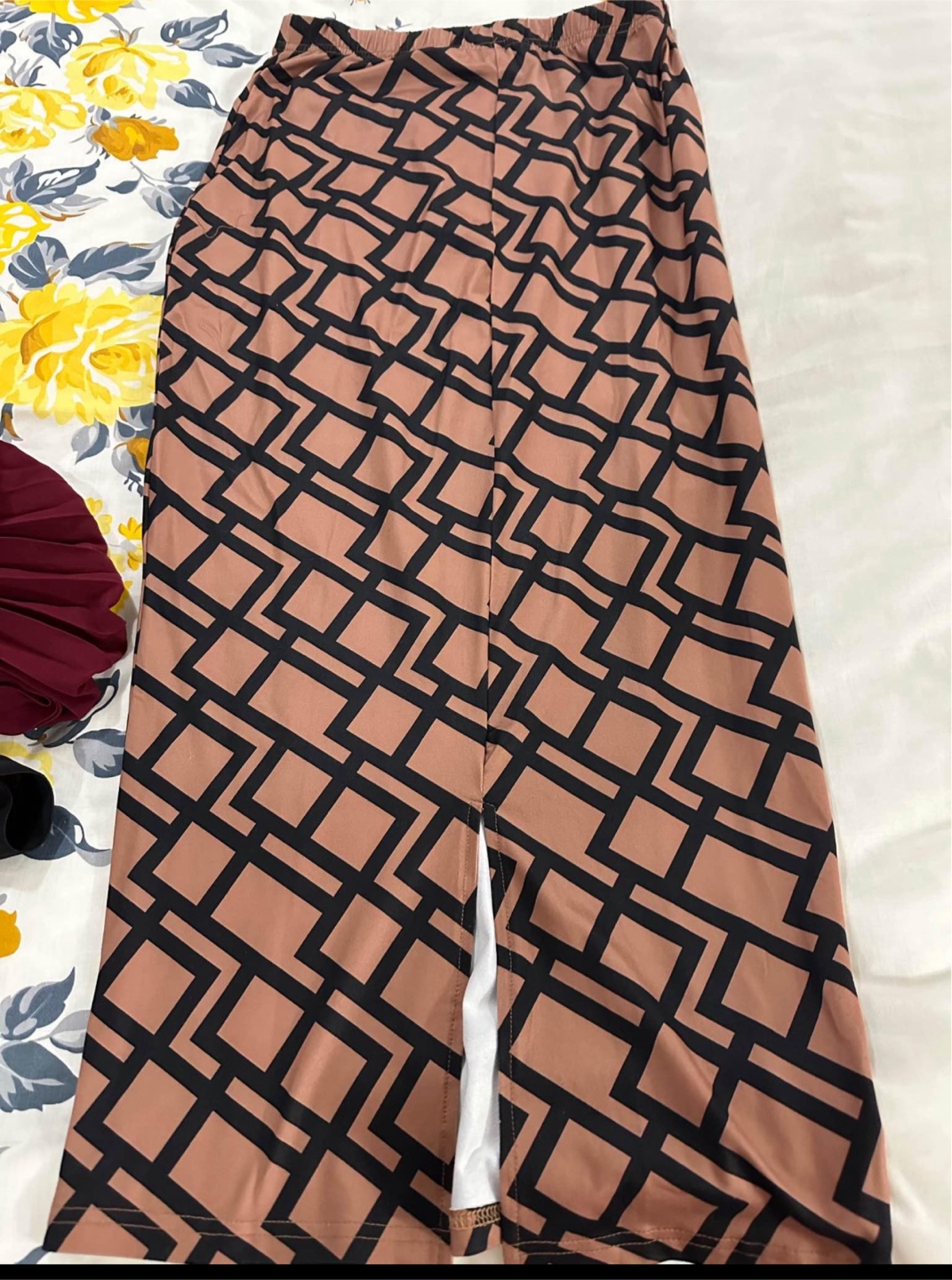 SHEIN Maxi Skirt Size M Geometric Print - photo 2