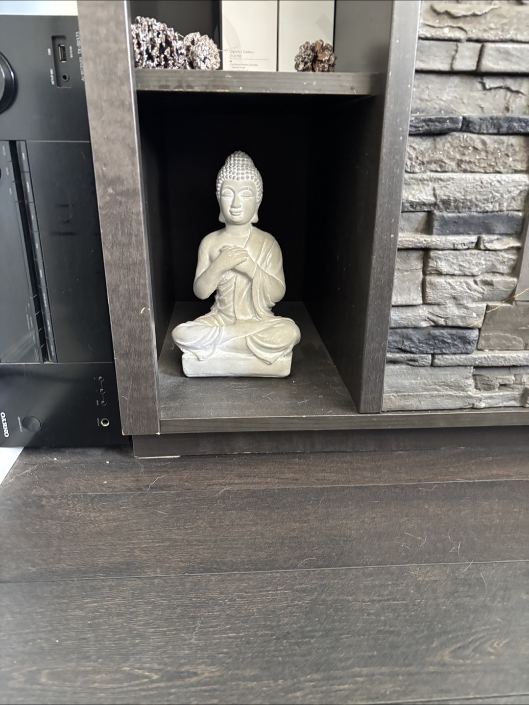 Two meditating Buddha statues