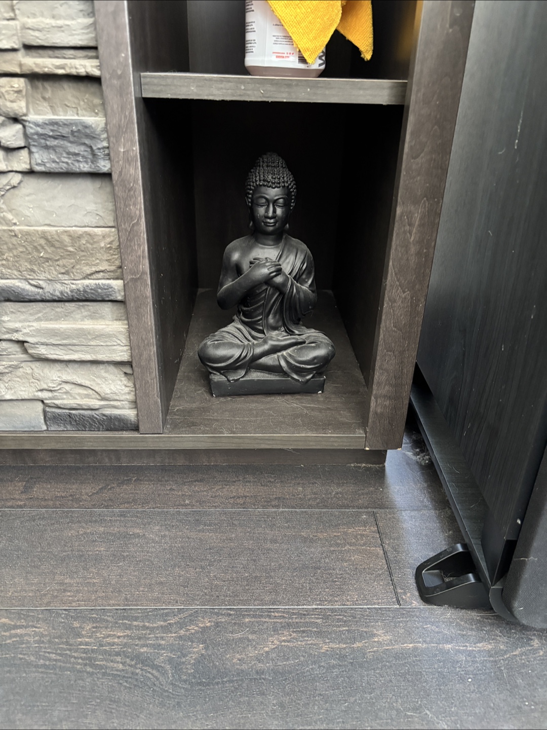 Two meditating Buddha statues - photo 2