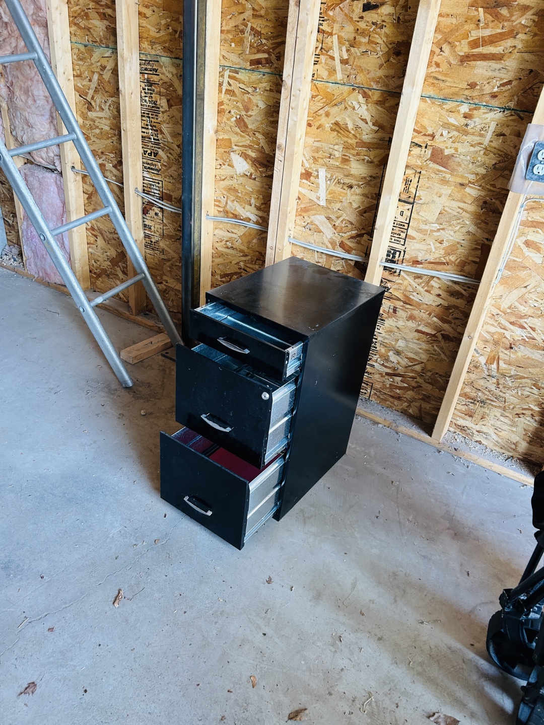 Black Metal Three-Drawer Filing Cabinet - photo 3
