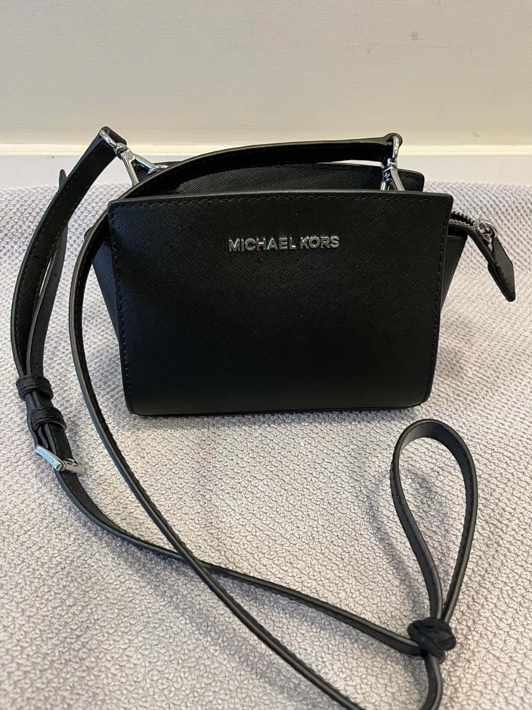 Michael Kors Black Leather Crossbody Bag thumbnail