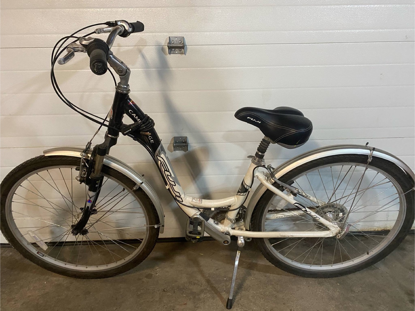 Women's CCM Cambridge Hybrid Bicycle