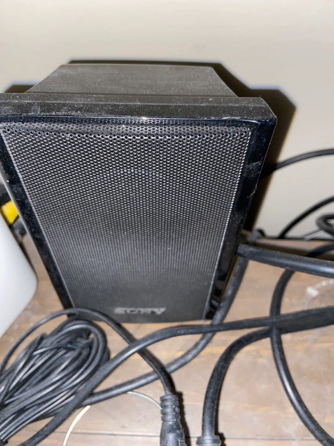 Sony 2.1 Home Theatre System. Ks360 image indicator(5)