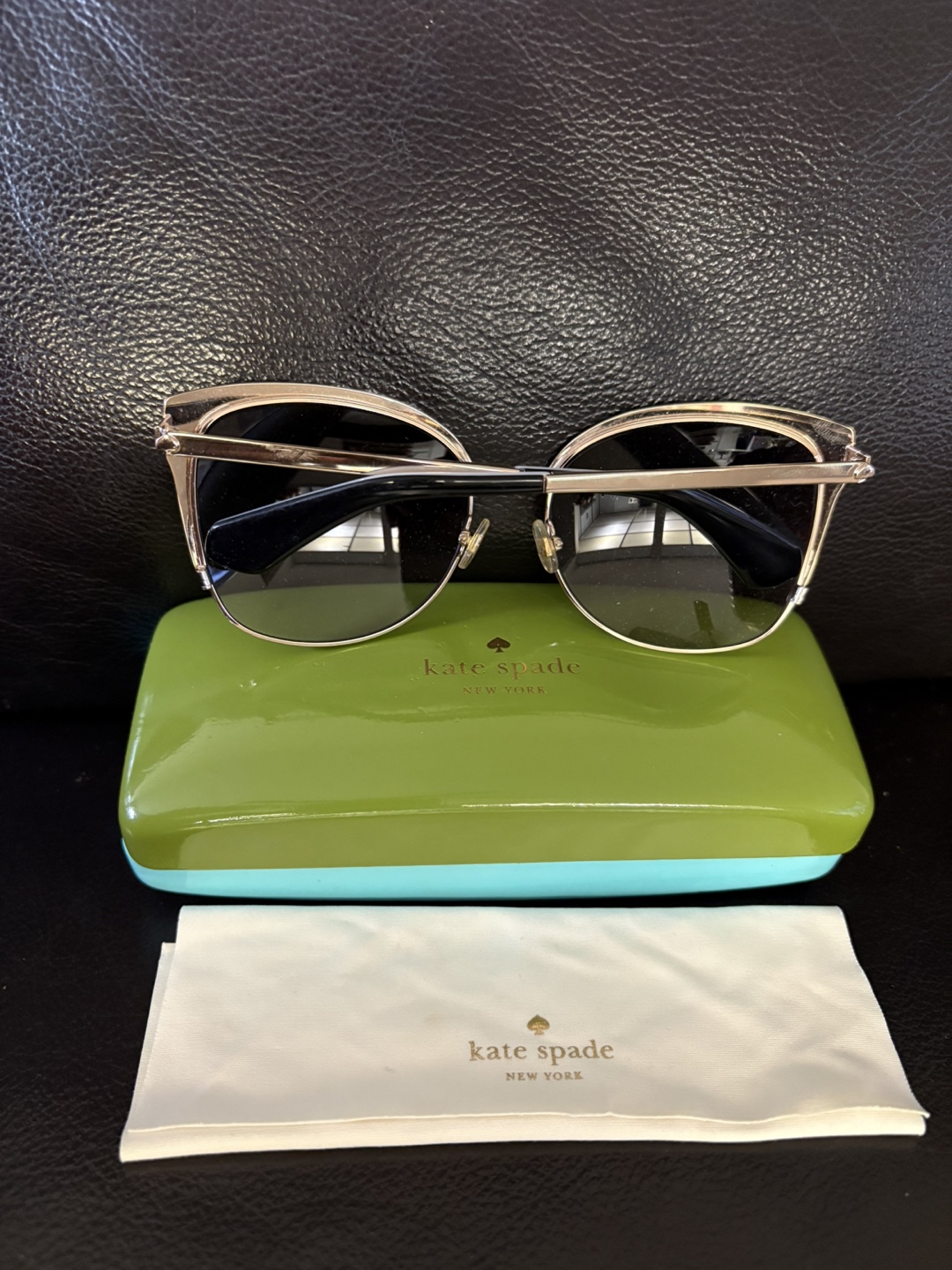 Kate Spade New York Sunglasses with Case - photo 4