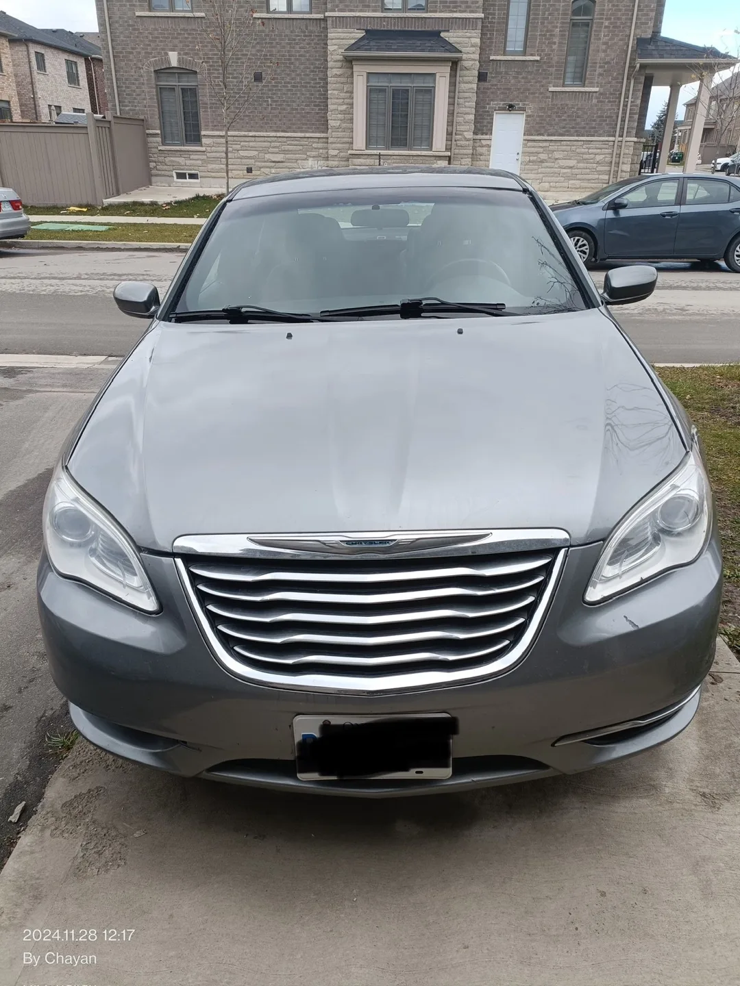 2012 Chrysler 200 Sedan image indicator(2)