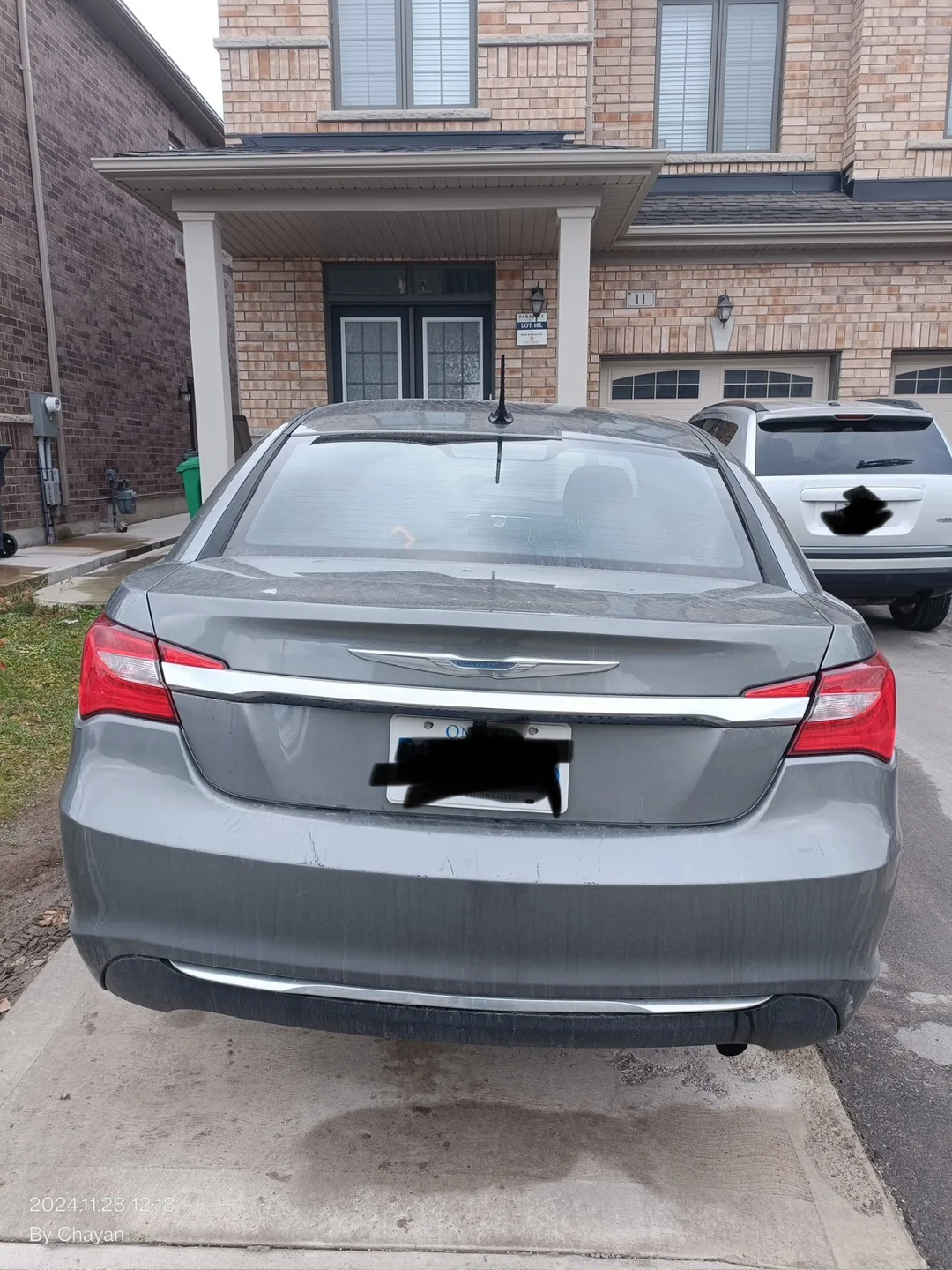 2012 Chrysler 200 Sedan image indicator(4)