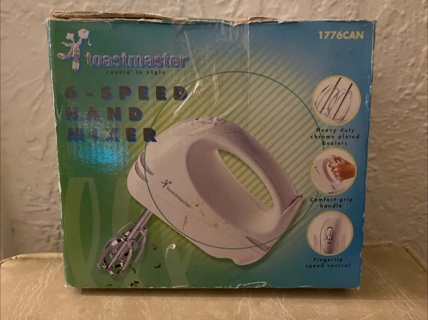 Toastmaster 6-Speed Hand Mixer - Model 1776CAN thumbnail
