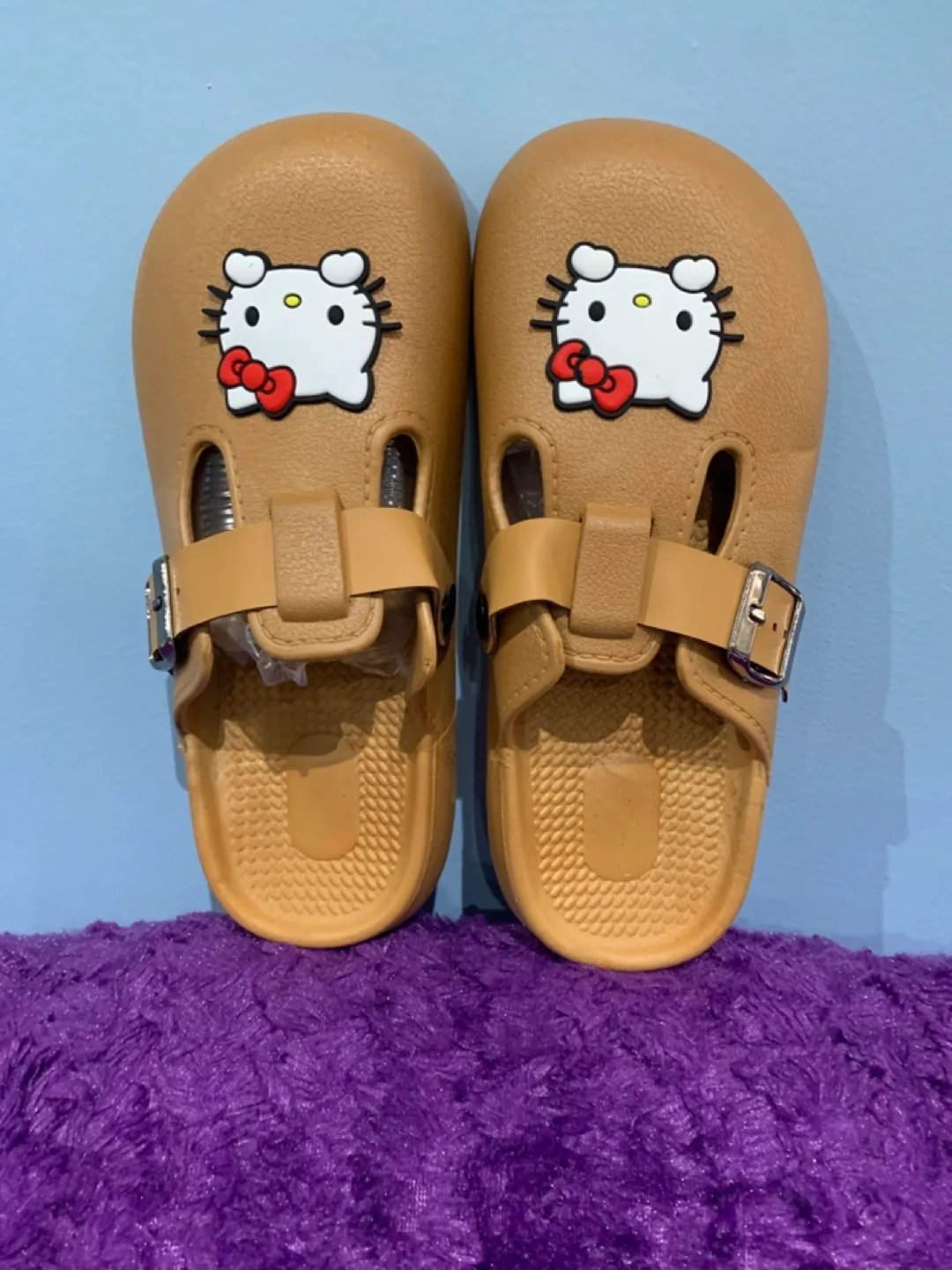 Hello Kitty Clogs size 40-41 thumbnail