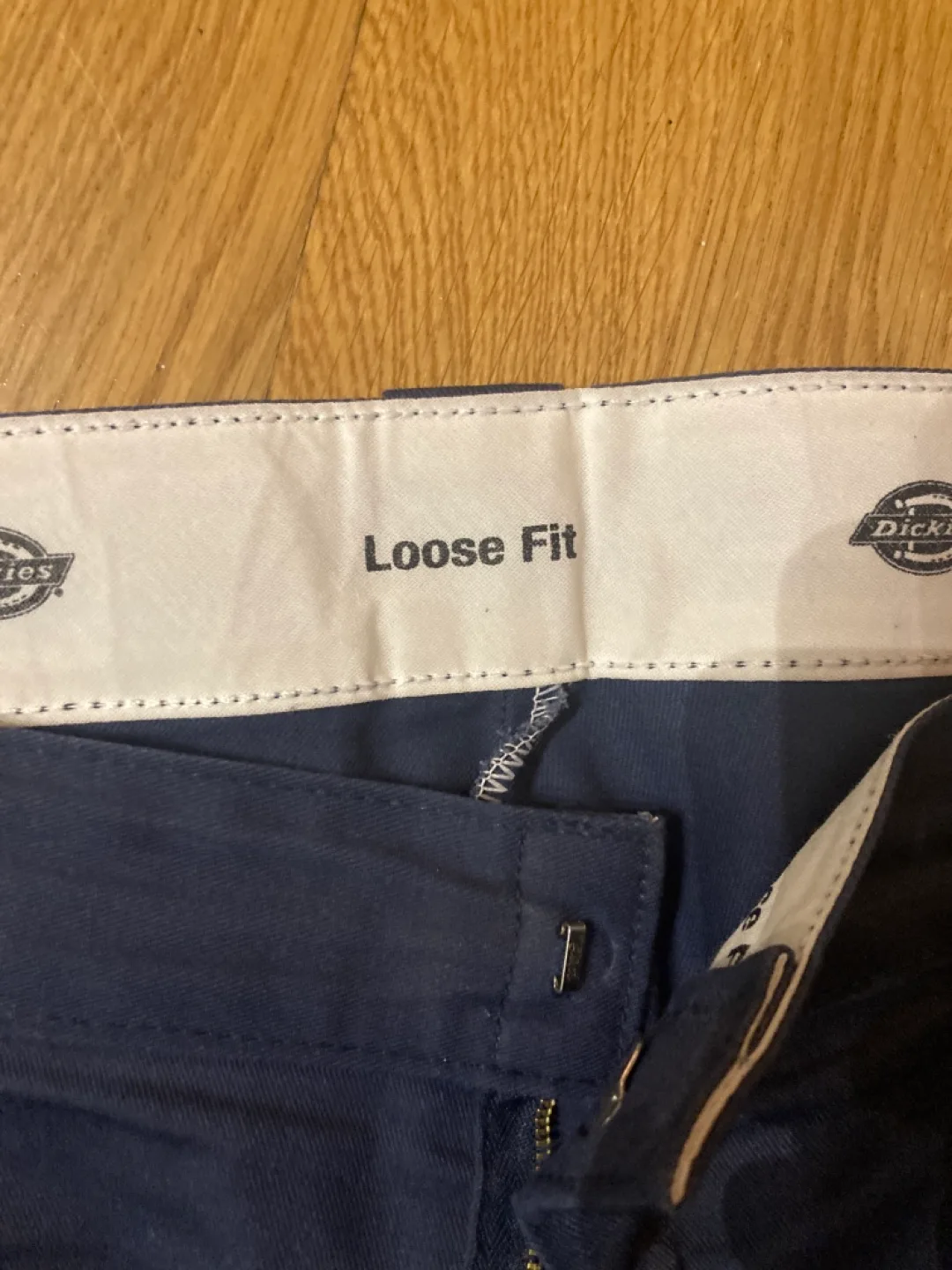 Dickies Loose Fit Work Shorts Size 38 (fits like a 36) image indicator(3)