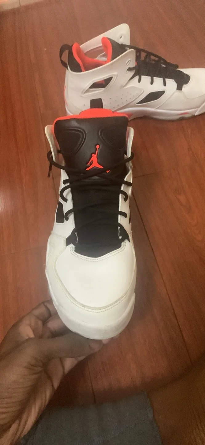 Jordan 6 rings image indicator(2)